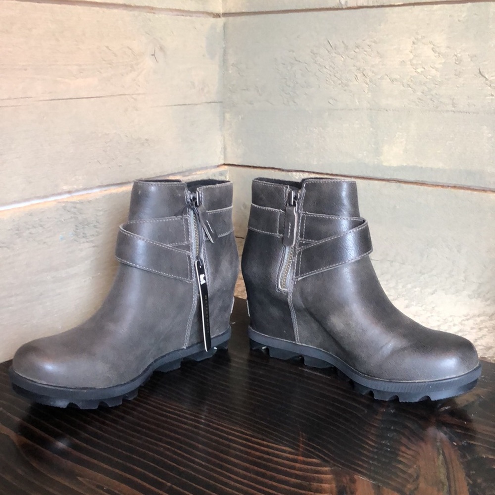NWT Sorel Joan of Arctic Wedge 2 Buckle Bootie - Picture 4 of 14